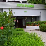 Hotel Sanda 2*